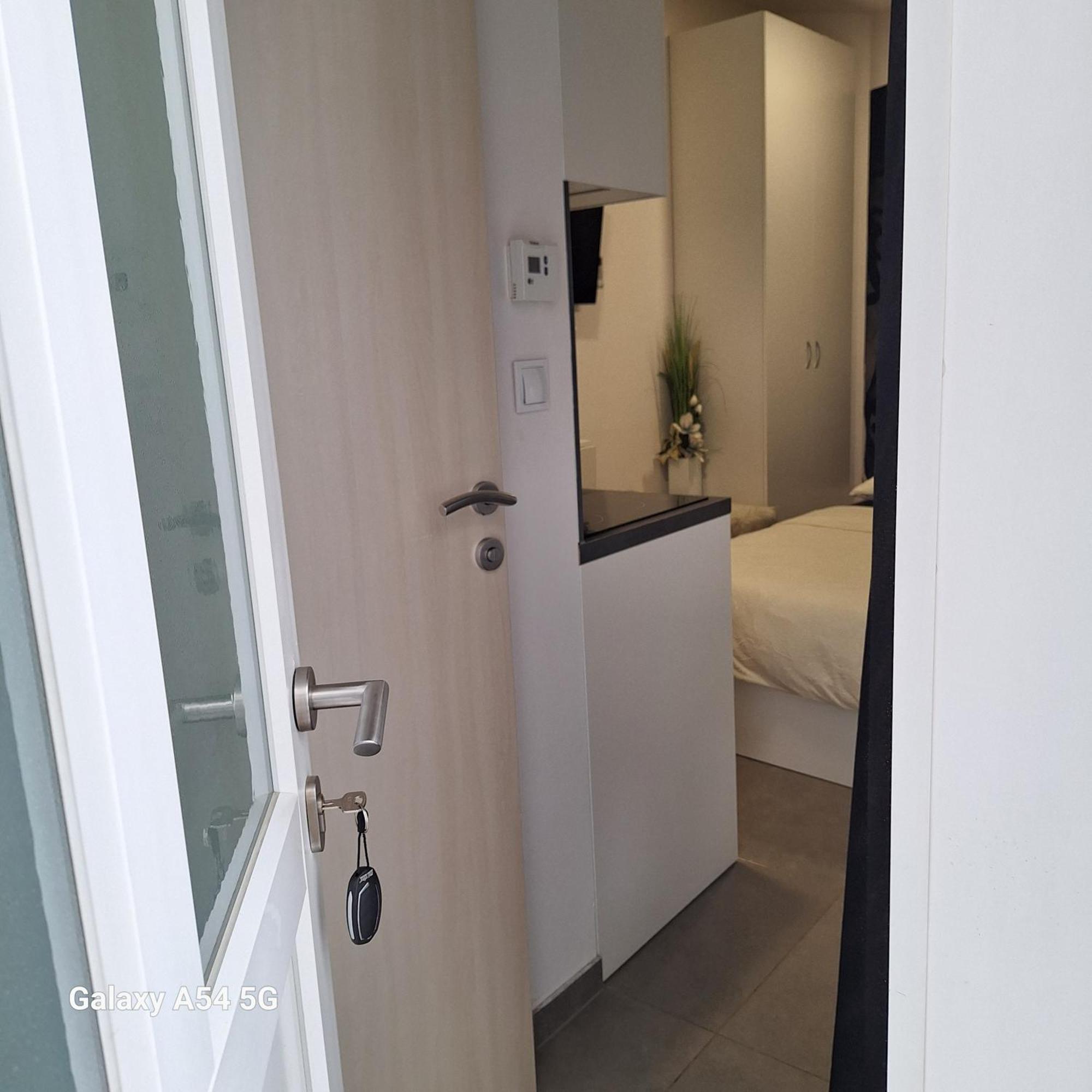 Studio Apartmani Louis I Lola Zagreb Exterior photo