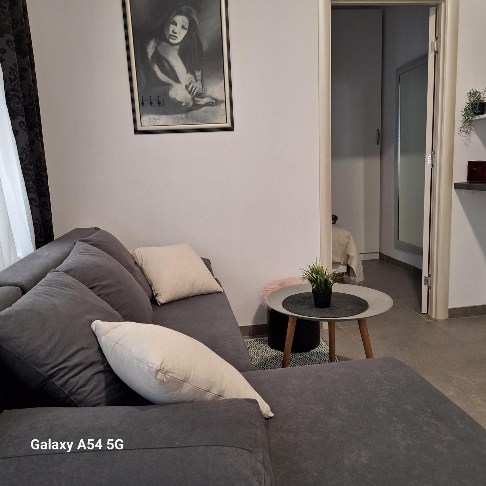 Studio Apartmani Louis I Lola Zagreb Exterior photo